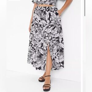 Lane Bryant Tiered Maxi Skirt With Front Slit, size 14/16, new!